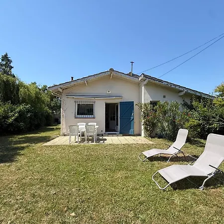 New For 2026 Zigzag House With Garden In The Heart Of Semesterbostad