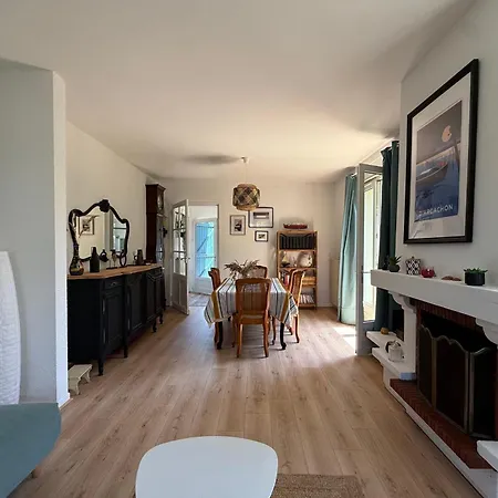 New For 2026 Zigzag House With Garden In The Heart Of