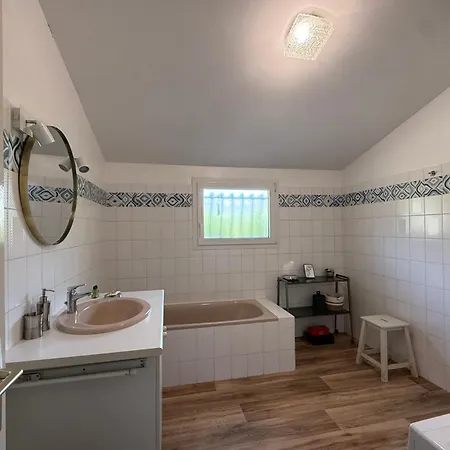 Nyaraló New For 2026 Zigzag House With Garden In The Heart Of